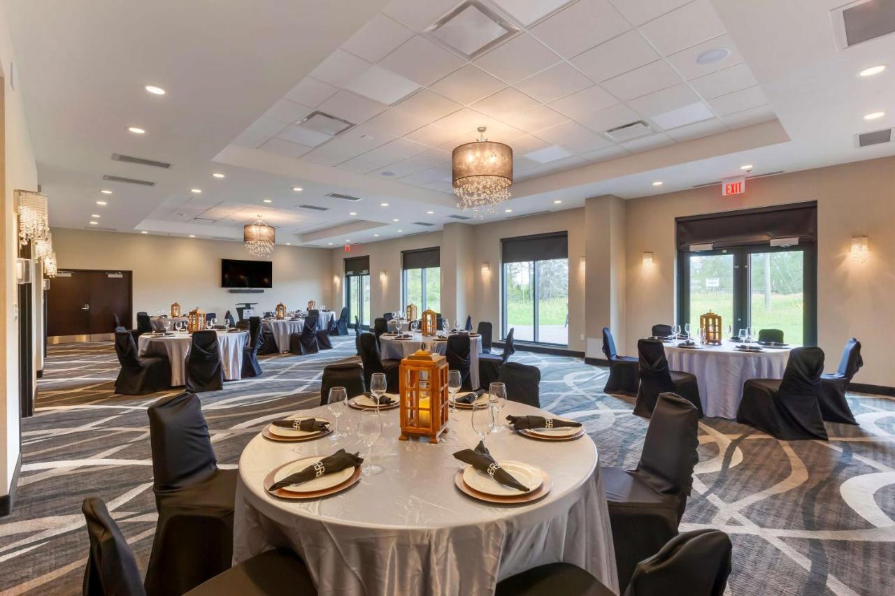 Best Western Premier Northwood Hotel Timmins Buitenkant foto