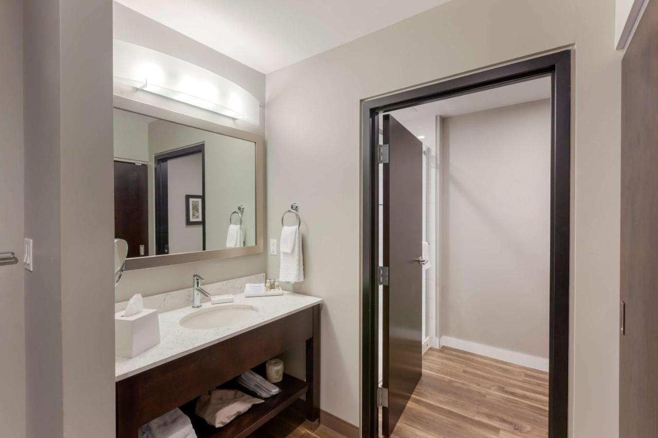 Best Western Premier Northwood Hotel Timmins Buitenkant foto